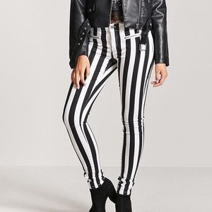 Striped Low-Rises Skinny Jeans